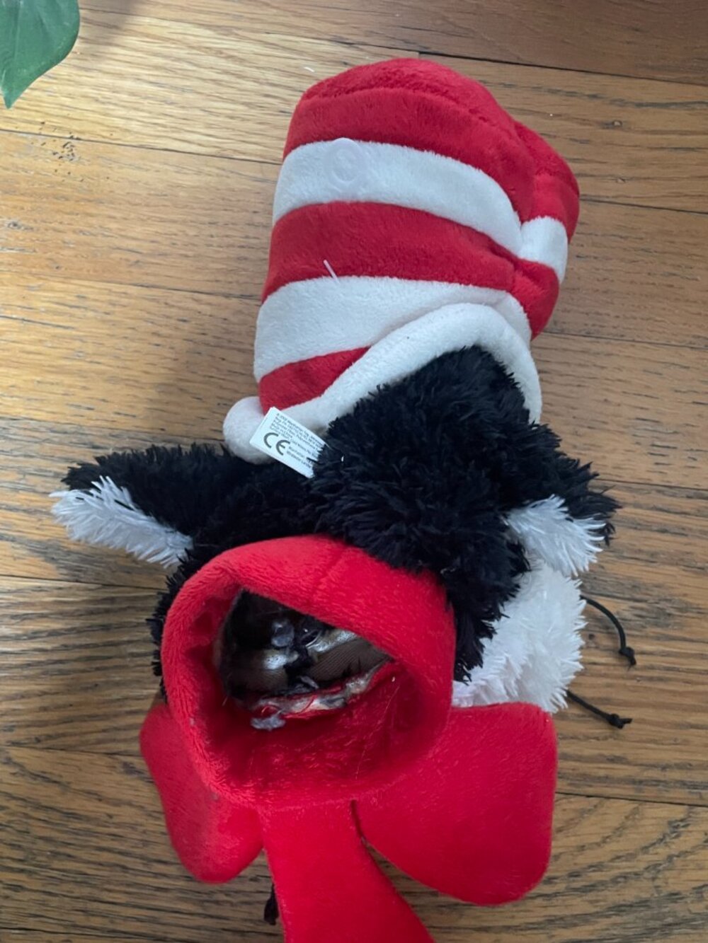 Dr. Seuss Cat in the Hat puppet from Center for Puppetry Arts - Picture 3 of 8